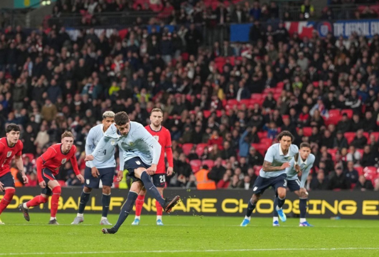 Hasil Pertandingan Inggris vs Uruguay 1-1 Gol Valverde Buyarkan Kemenangan Three Lions