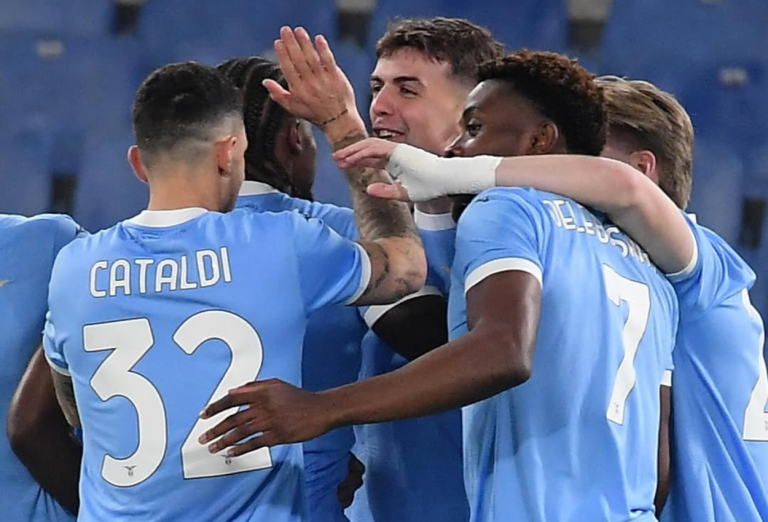Lazio Taklukkan Sassuolo 2-1 lewat Gol Telat Adam Marušić