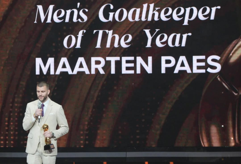 Maarten Paes Dinobatkan sebagai Kiper Terbaik di PSSI Awards 2026