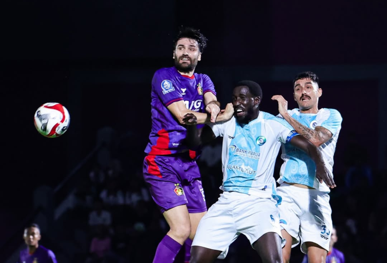 PSBS Biak Gagal Keluar dari Zona Degradasi Usai Takluk 2-1 dari Persik