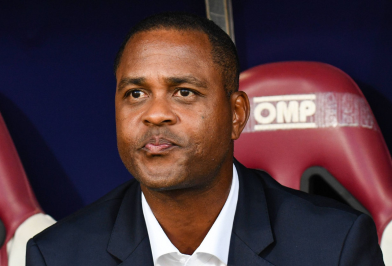 Patrick Kluivert akan Tampil di GBK pada Laga Barcelona vs Real Madrid