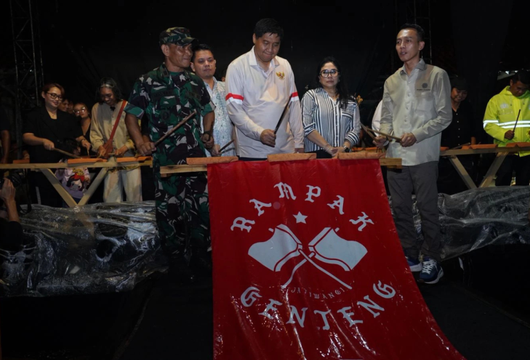 Pemerintah Jalankan Program Gentengisasi, Serap 24 Truk Genteng dari UMKM