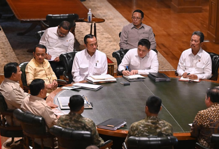 Prabowo Gelar Maraton Rapat di Hambalang, Bahas Apa Aja?