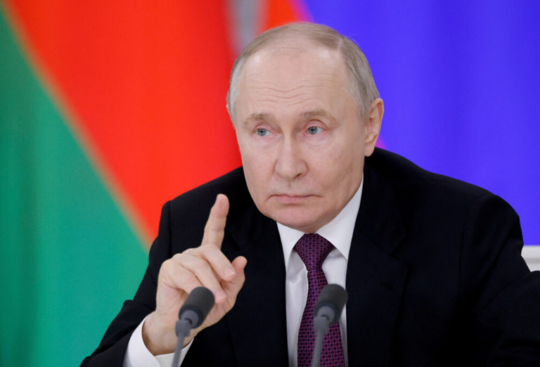 Putin Siap Jadi Mediator Ketegangan Iran vs AS-Israel