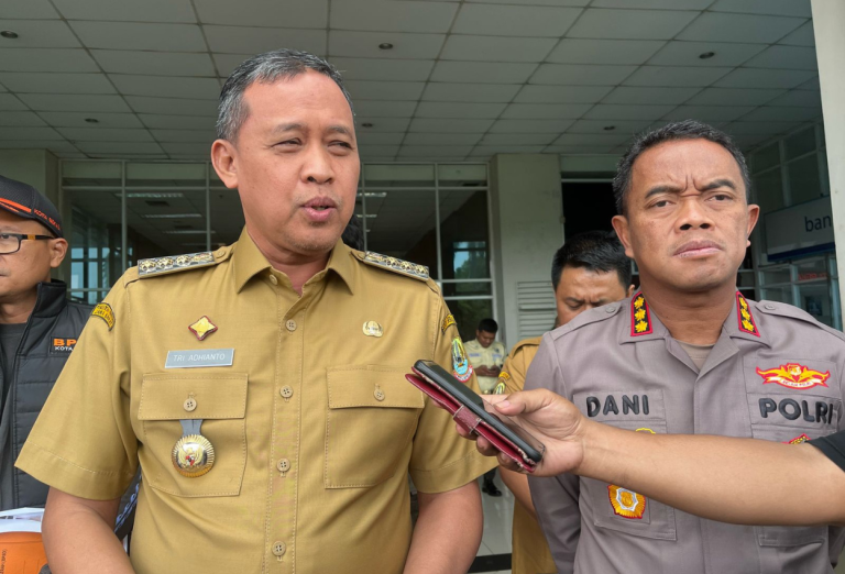 ASN Bekasi Wajib Berbahasa Inggris saat Rapat Selama WFH