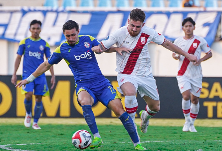 Arema FC vs Persis Solo 2-0 Gabriel Silva Bawa Singo Edan Menang