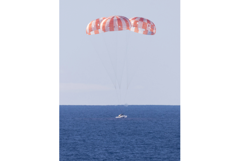 Artemis II Sukses Kembali ke Bumi Setelah 10 Hari Misi ke Bulan