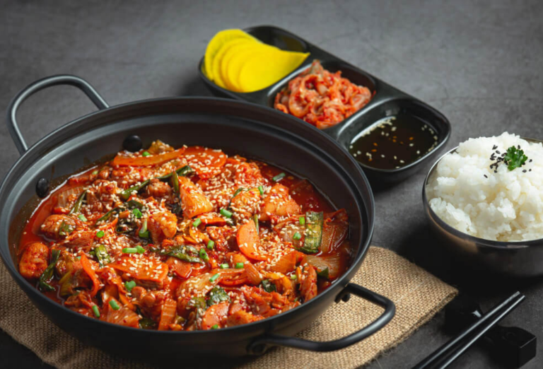 Dakgalbi, Hidangan Ayam Pedas Korea yang Populer dan Lezat