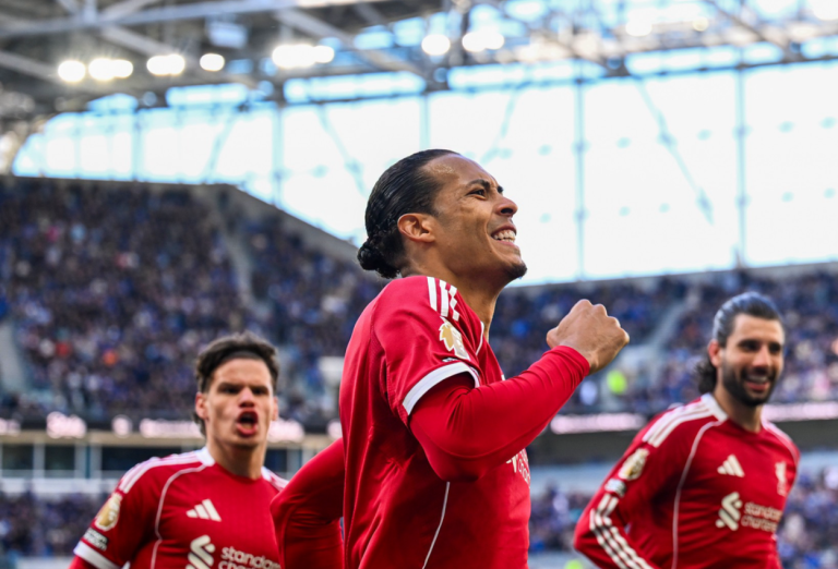 Everton vs Liverpool 1-2 Gol Akhir Virgil van Dijk Bawa The Reds Raih Kemenangan