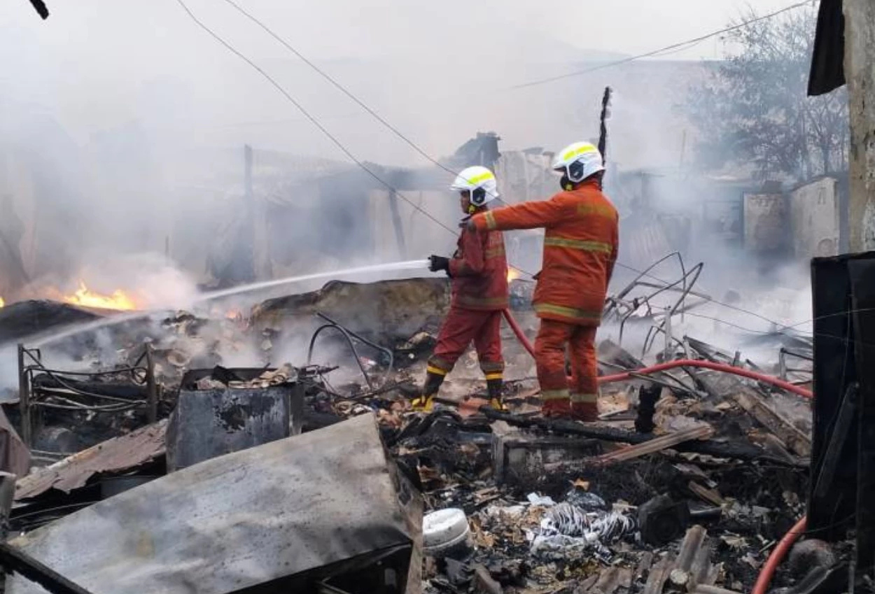 Kebakaran di Asrama Polri Ciledug, 20 Rumah Hangus