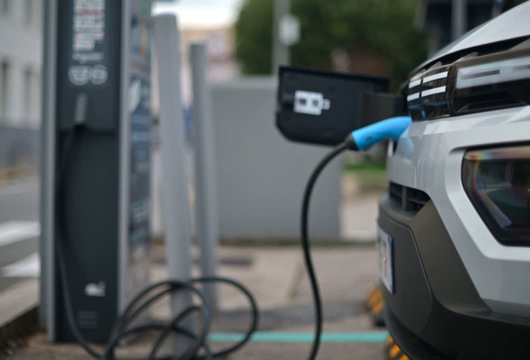 Kendaraan Listrik Tak Lagi Sepenuhnya Bebas Pajak, Ini Ketentuan Terbarunya