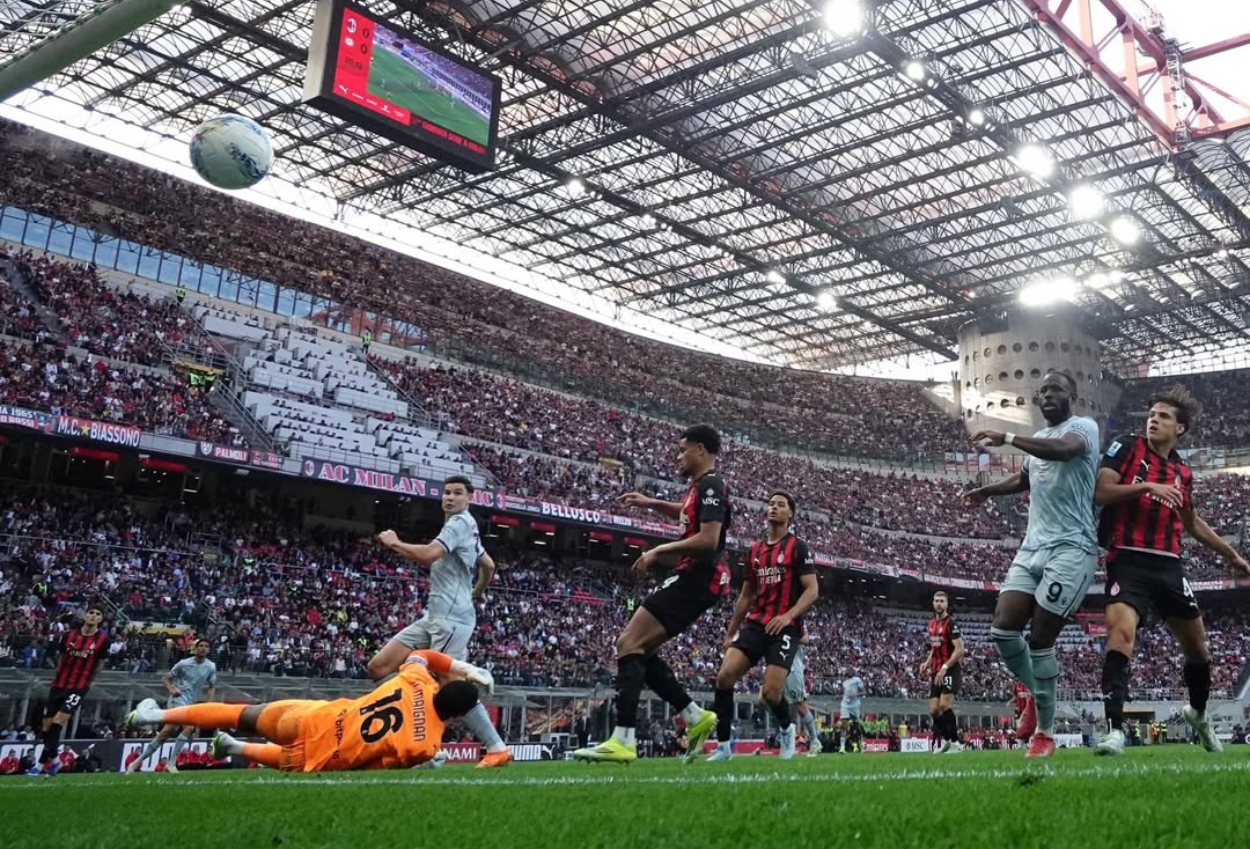 Milan vs Udinese 0-3 Rossoneri Bungkam di San Siro