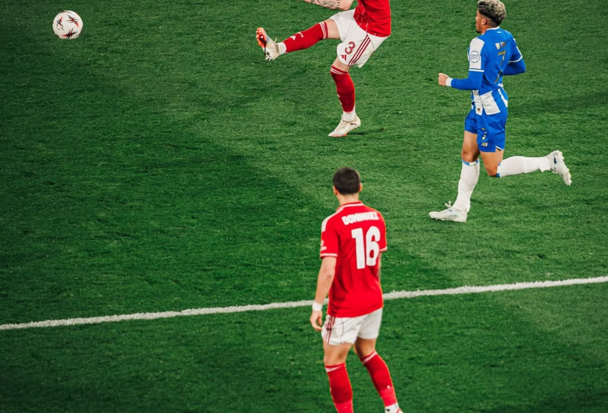 Nottingham Forest vs Porto 1-0 Gibbs-White Antar Forest ke Semifinal