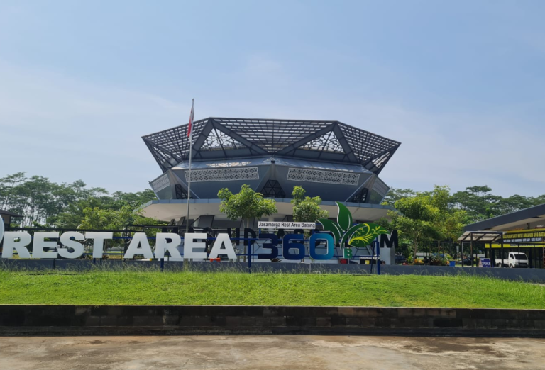 Nyamannya Beristirahat di Rest Area Semarang-Jakarta