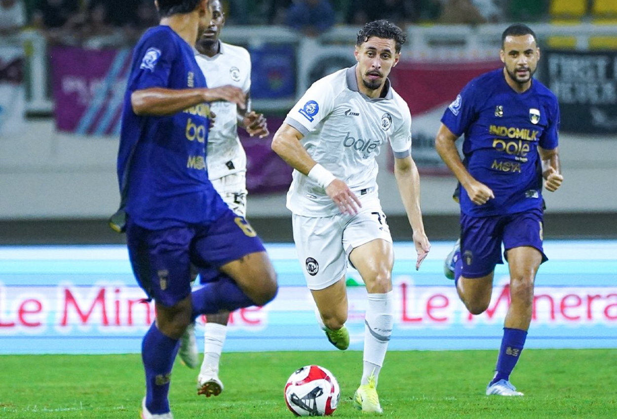 Persita Tangerang vs Arema FC 0-1 Gol Free Kick Franca Bawa Singo Edan Menang