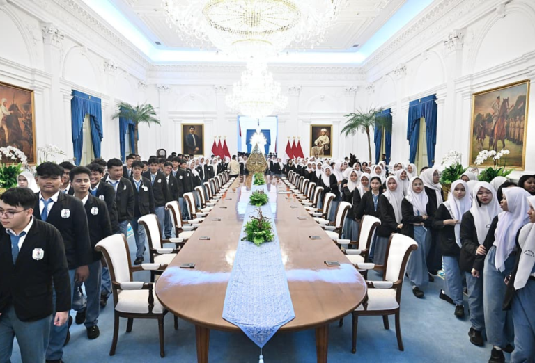 Presiden Resmi Buka Istana untuk Program Kunjungan Pelajar