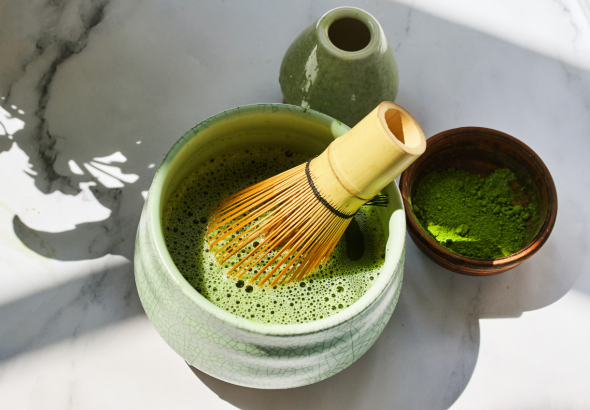 Sering Deg-Degan karena Kopi? Matcha Bisa Jadi Alternatif Redakan Stres