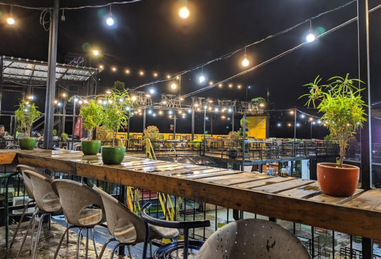 Tempat Nongkrong Paling Ramai Dikunjungi di Cikarang