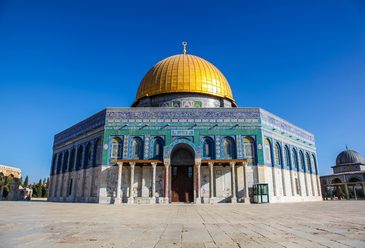 Warga Palestina Laksanakan Salat Gaib untuk Tiga Prajurit TNI yang Gugur di Lebanon