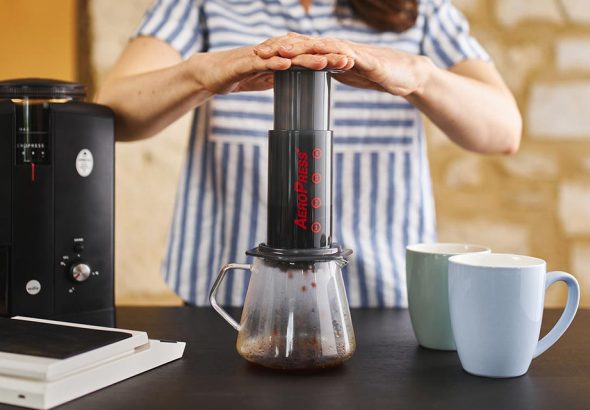 Aeropress-01-Brew-Guide_Artisan-Coffee-Co_Header_1280x640