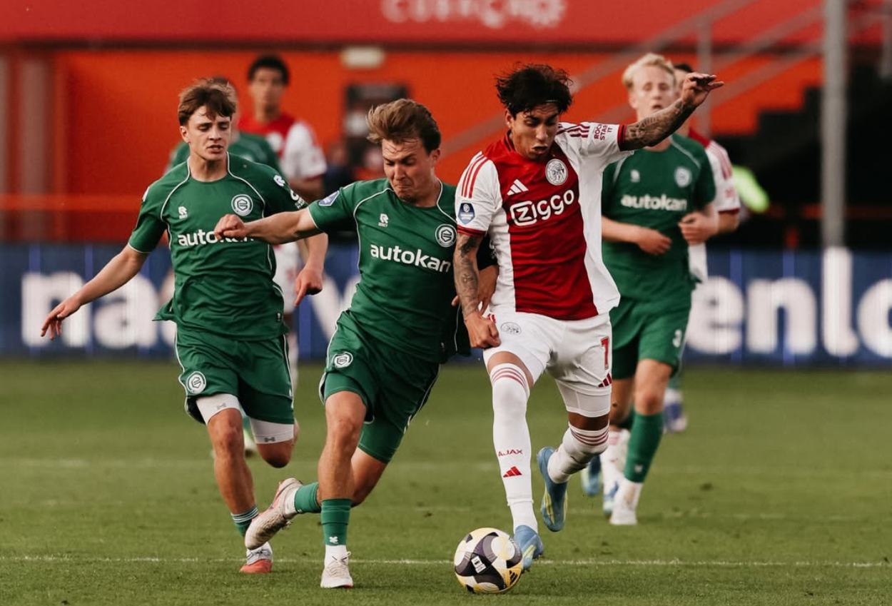 Ajax Vs Groningen 2-0 - Maarten Paes Tampil Solid dan Catat Clean Sheet