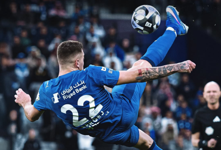 Al Feiha vs Al Hilal 0-1 - Al Hilal Menang Tipis, Gelar Jatuh ke Ronaldo Cs