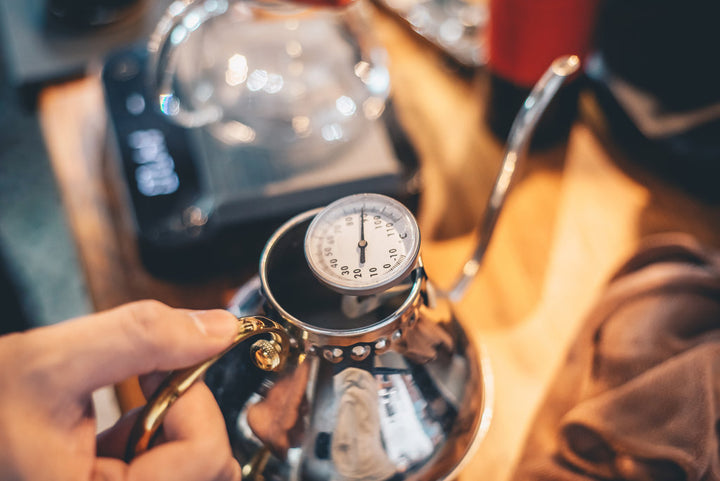 Coffee_Kettle_Showing_Temperature_720x