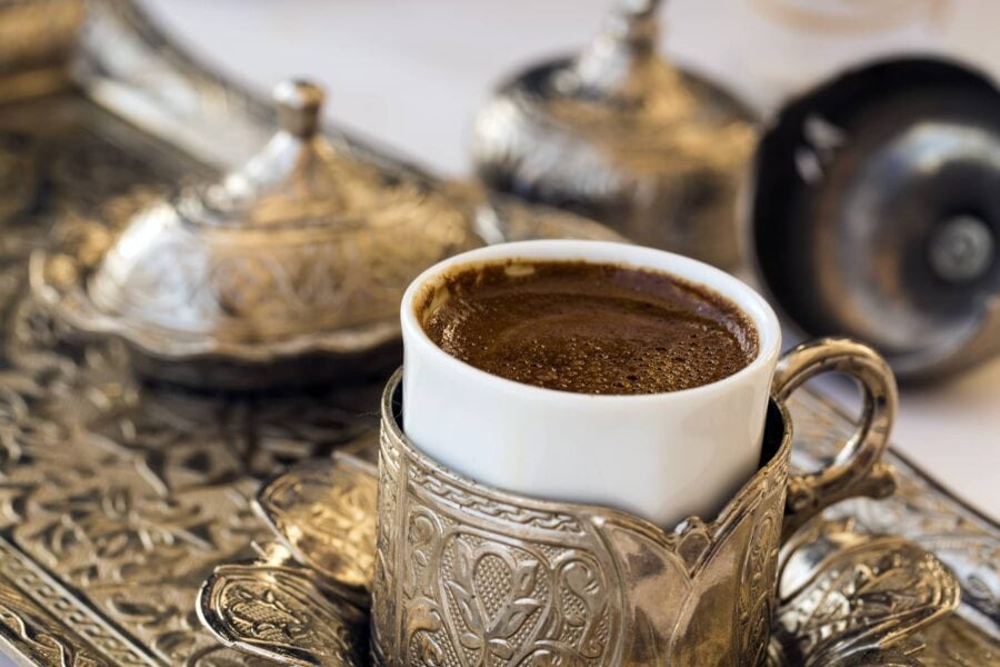 How-To-Make-Turkish-Coffee-Without-An-Ibrik-900x600