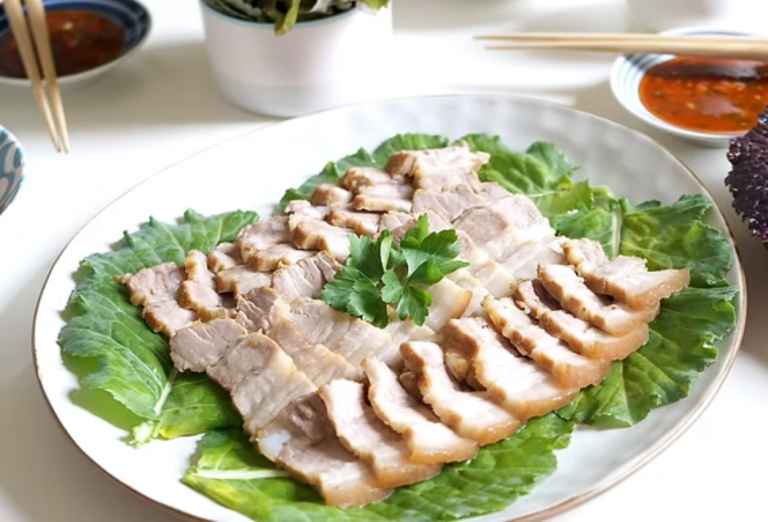 Mengenal Suyuk, Kuliner Tradisional Korea dengan Daging Empuk dan Kaya Rasa