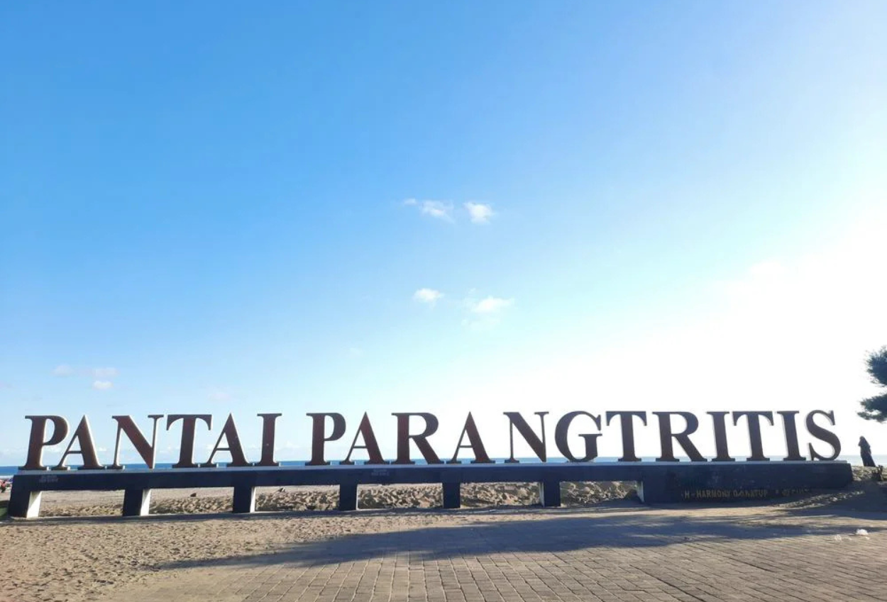 Pantai Parangtritis Destinasi Wisata Eksotis di Yogyakarta