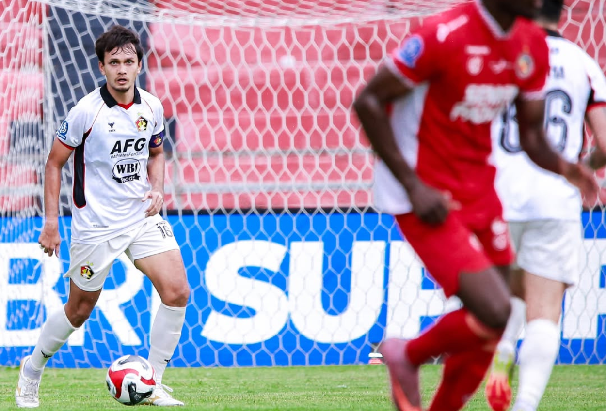 Semen Padang vs Persik Kediri 0-3 Macan Putih Menang Telak di Markas Kabau Sirah