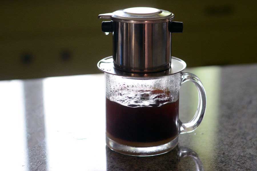 bitka-vietnam-drip-101-tentang-phin-dan-cara-membuat-kopi-vietnam-yang-nikmat-1