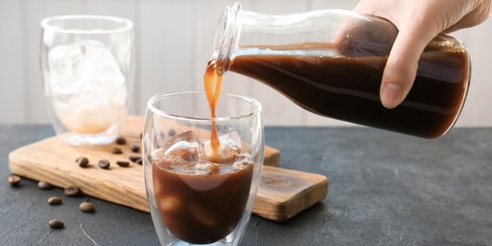 langkah-simpel-membuat-cold-brew-coffee-di-rumah-varian-kopi-dengan-rasa-yang-nikmat